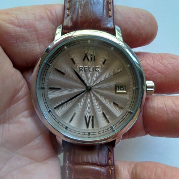 Relic mans watch with date - Picture 4 of 8